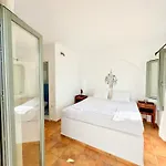 Niriedes Villa *