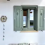 Niriedes Villa *