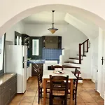 Villa Niriedes İlipsi