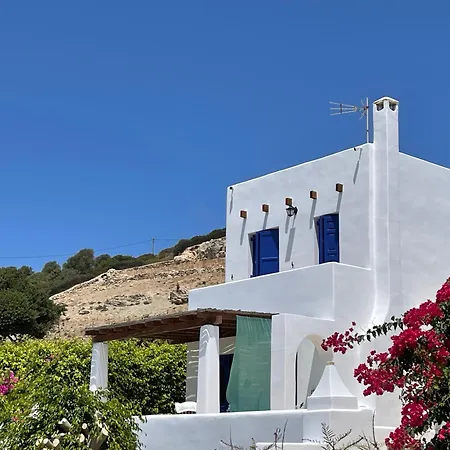 Niriedes Villas *